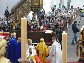 Diözesale Aussendung der Sternsinger im Hohen Dom zu Fulda (Foto:Karl-Franz Thiede)